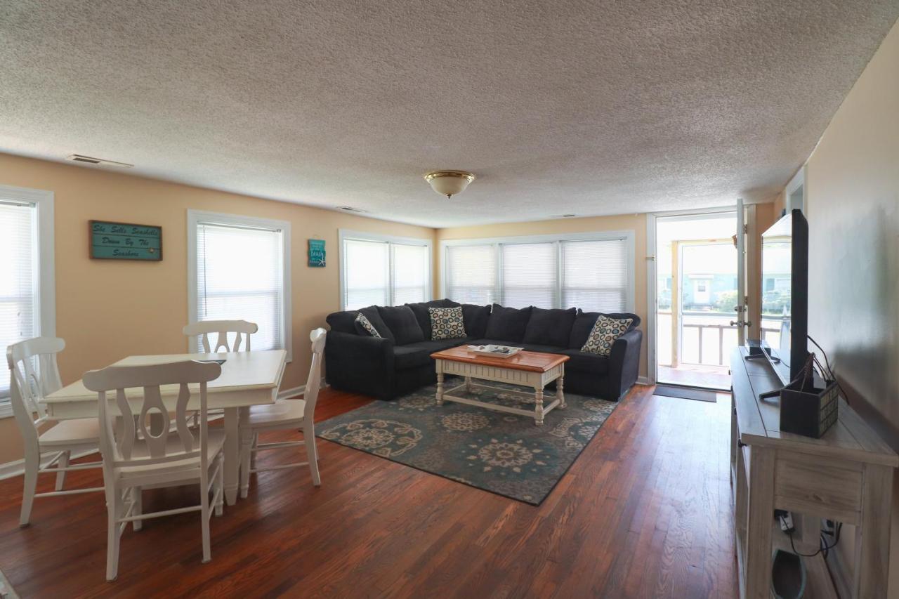 Loris Landing Cottage Myrtle Beach Exterior photo